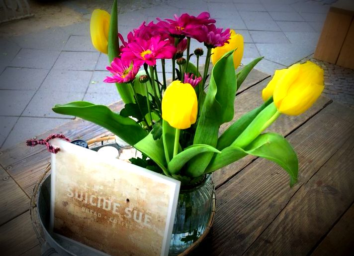 Berlin-Suicide-Sue-Blumen-v3